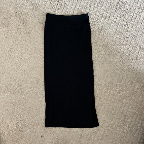 Aritzia Midi Skirt | Wilfred Free Shields - New without Tags! - Picture 6 of 9